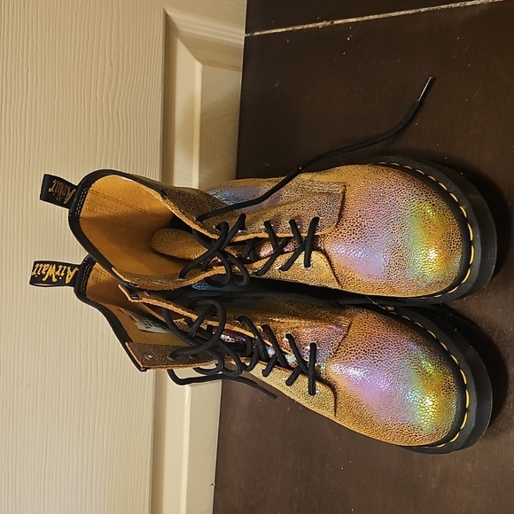 Doctor Martens Adult Holographic Iridescent Gold Rainbow Boots (1460 Pascal) - Picture 2 of 7